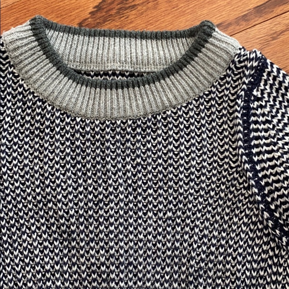 Sovereign Code Knit Sweater - Picture 3 of 5